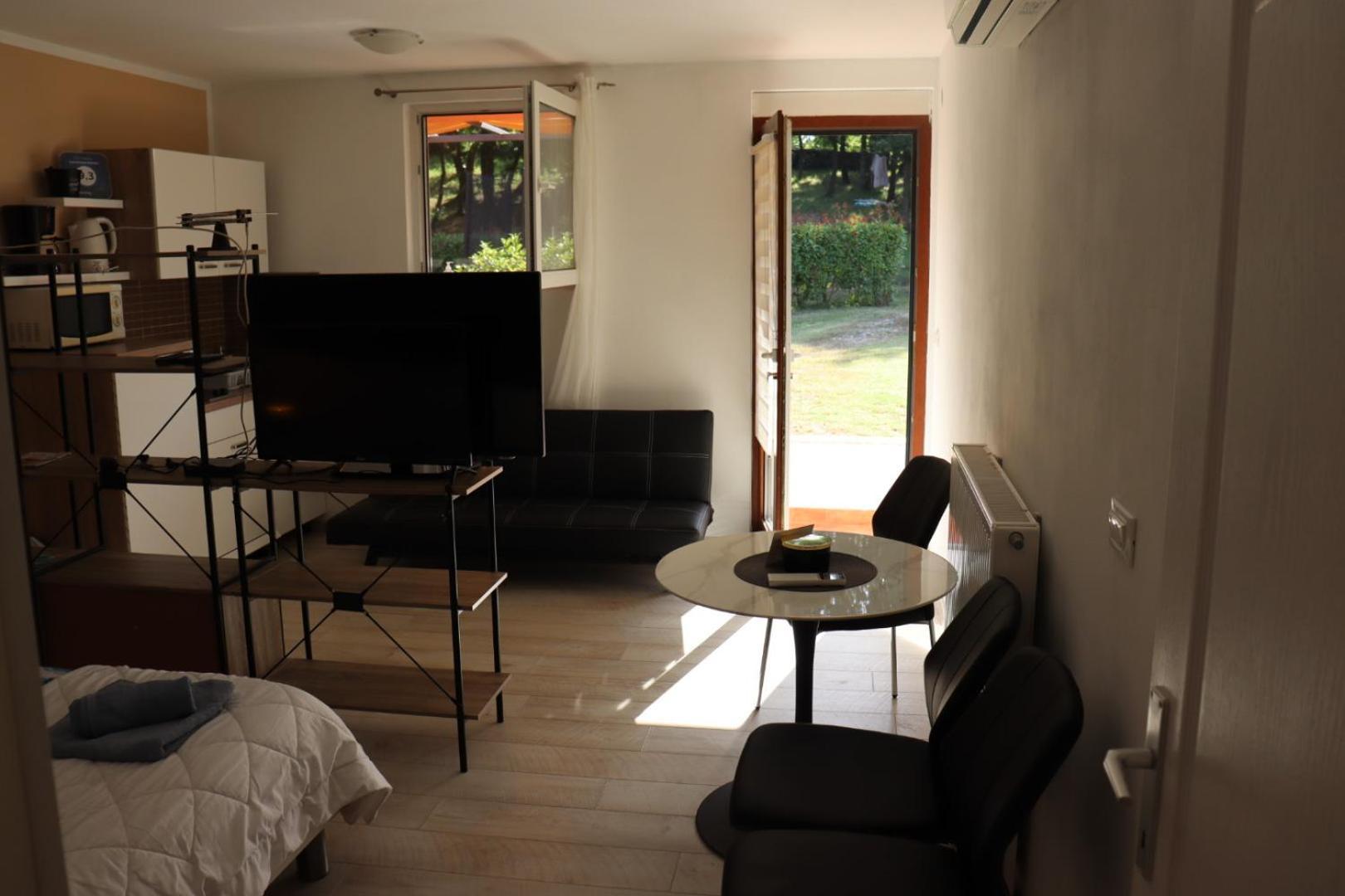 Apartments Matelici Divšići Buitenkant foto