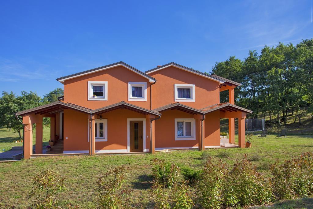 Apartments Matelici Divšići Kamer foto