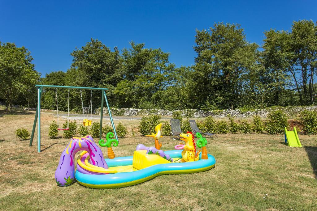 Apartments Matelici Divšići Buitenkant foto