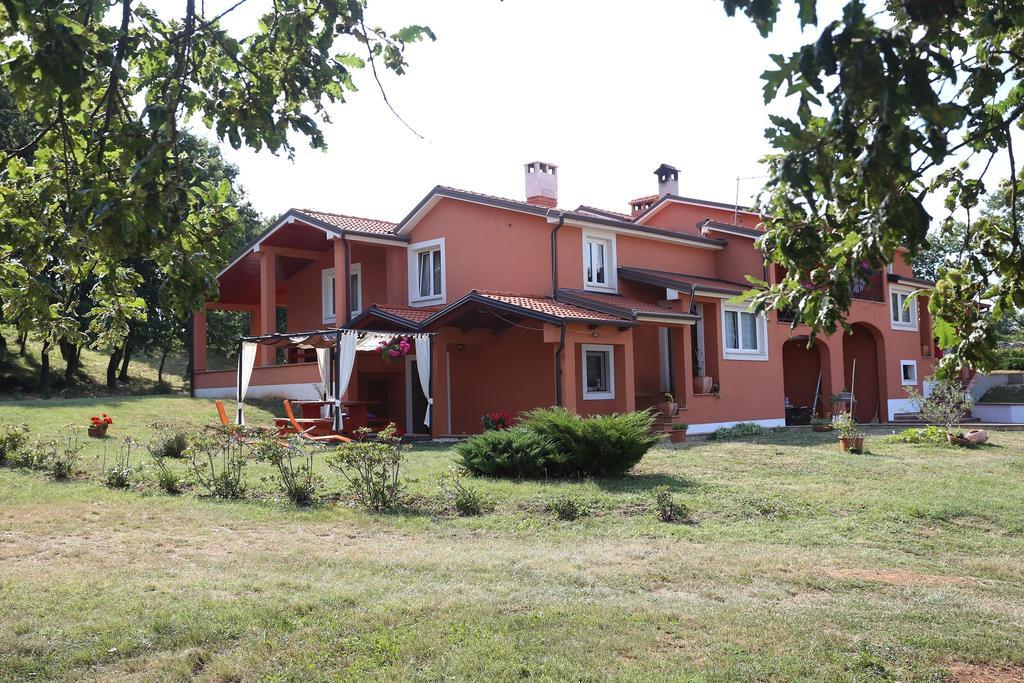 Apartments Matelici Divšići Buitenkant foto